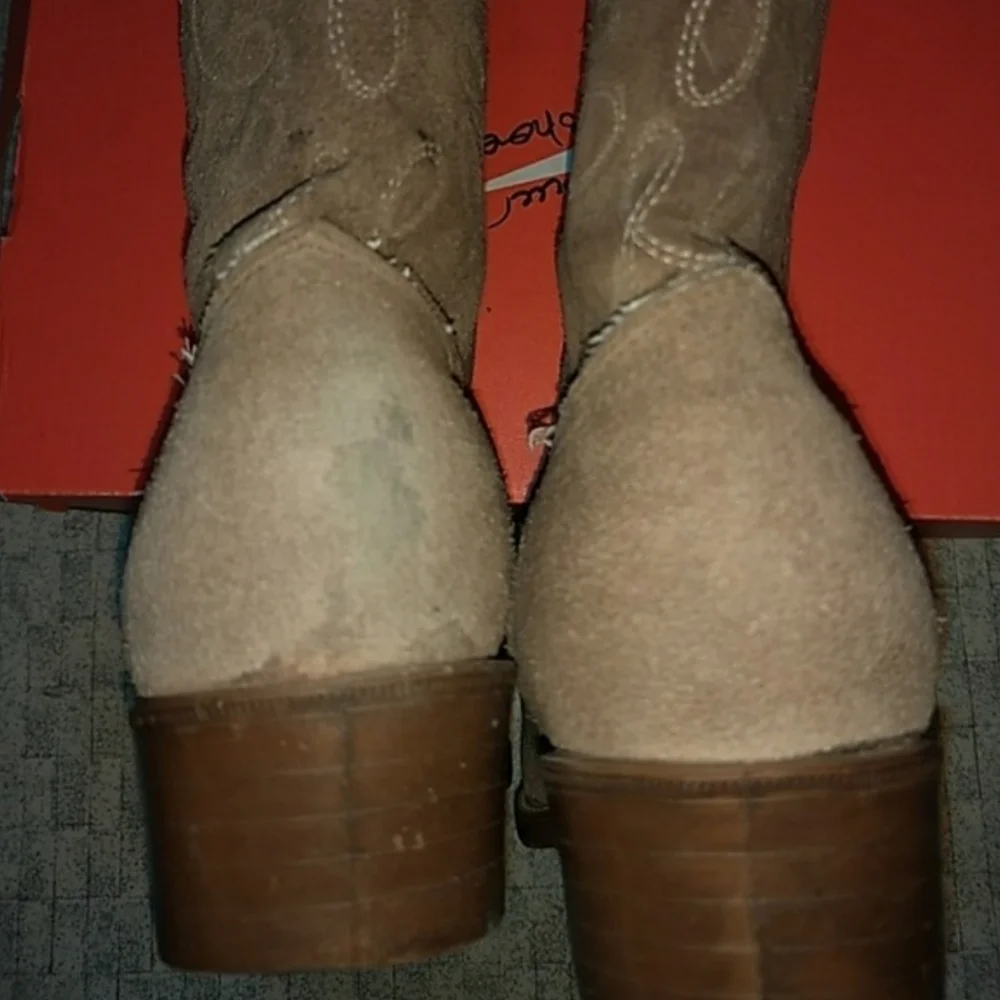 N/A tan suede